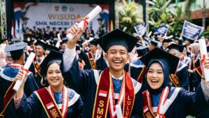 Kemendikdasmen Lepas 3.000 Lulusan SMK untuk Bekerja di Luar Negeri