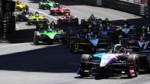 Lenovo Hadirkan Teknologi AI untuk Tingkatkan Pengalaman Penggemar Formula E